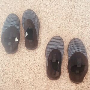 Wonder Nation Black and Gray Water Shoes